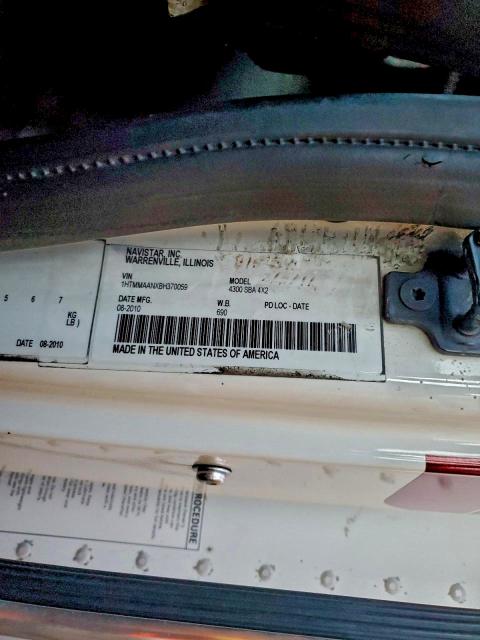 1HTMMAANXBH370059 - 2011 INTERNATIONAL 4300 4300 Weiß Foto 10