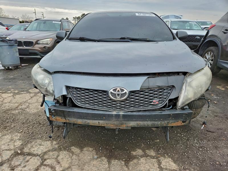 2T1BU40E89C167046 - 2009 TOYOTA COROLLA BASE ნაცრისფერი ფოტო 5