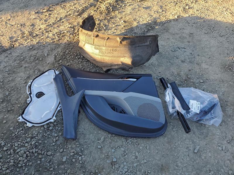 JTNB11HK9J3049162 - 2018 TOYOTA CAMRY L 白色 照片 12