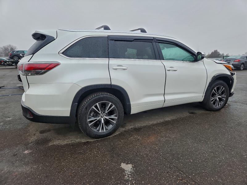 5TDJKRFH8GS301882 - 2016 TOYOTA HIGHLANDER XLE 白色 照片 3