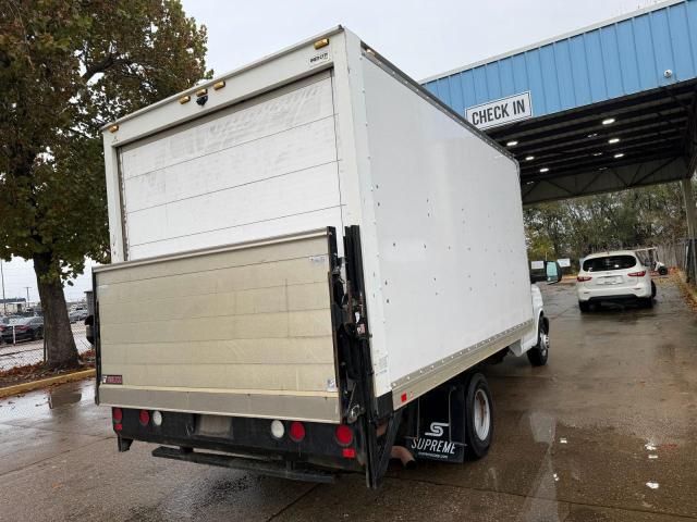 1HA3GSCF4HN002915 - 2017 CHEVROLET EXPRESS G3 白色 照片 4