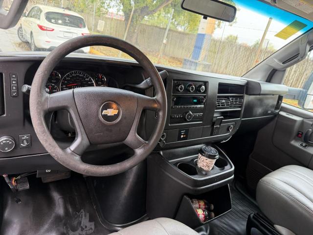 1HA3GSCF4HN002915 - 2017 CHEVROLET EXPRESS G3 白色 照片 9