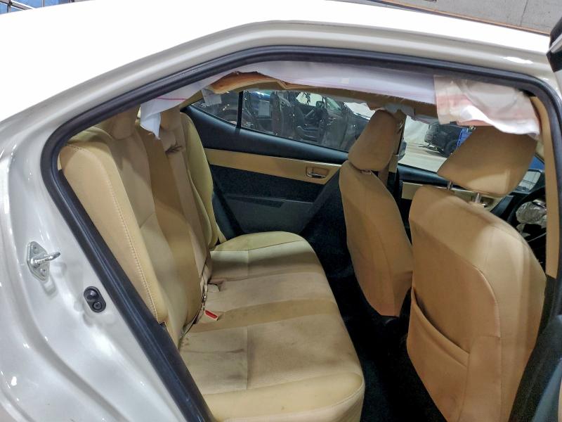 2T1BURHEXJC030258 - 2018 TOYOTA COROLLA L WHITE photo 11