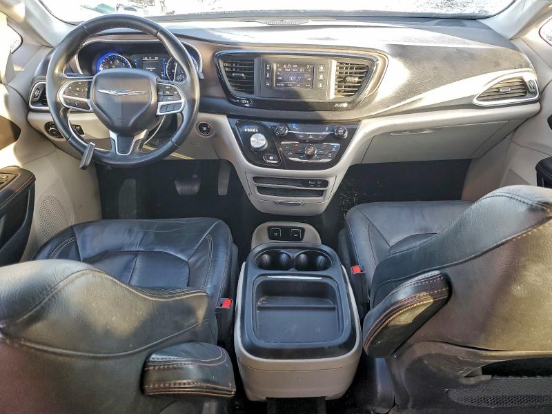 2C4RC1BG0HR627314 - 2017 CHRYSLER PACIFICA TOURING L MAROON photo 8