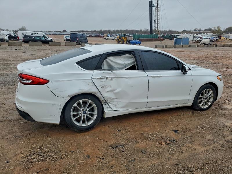 3FA6P0HD6KR283266 - 2019 FORD FUSION SE Ağ foto 3