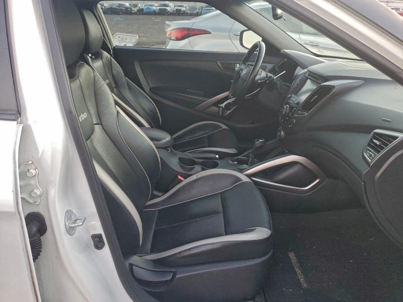 KMHTC6AE3DU175516 - 2013 HYUNDAI VELOSTER TURBO Սպիտակ լուսանկար 10