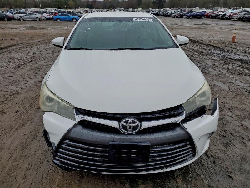 4T4BF1FK9FR481018 - 2015 TOYOTA CAMRY LE WHITE photo 5