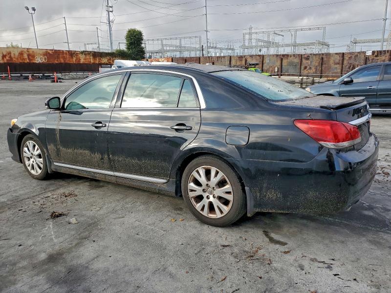 4T1BK3DB5BU418464 - 2011 TOYOTA AVALON BASE Чорний фото 2
