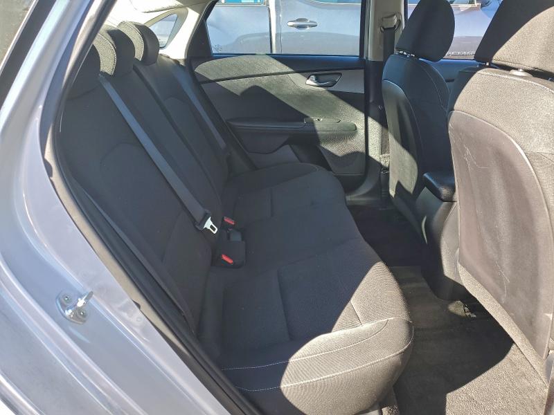 3KPF24AD7KE115881 - 2019 KIA FORTE FE Silber Foto 10