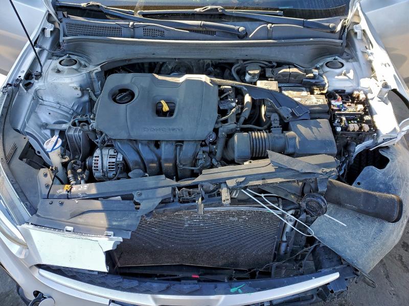 3KPF24AD7KE115881 - 2019 KIA FORTE FE Silber Foto 11