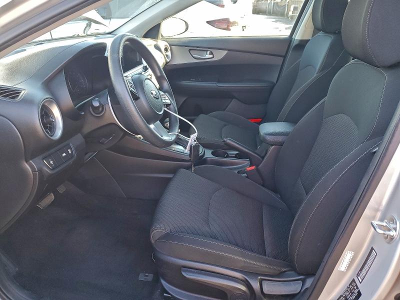 3KPF24AD7KE115881 - 2019 KIA FORTE FE Silber Foto 7