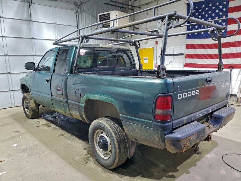 3B7KF23Z11G748704 - 2001 DODGE RAM 2500 绿色 照片 2