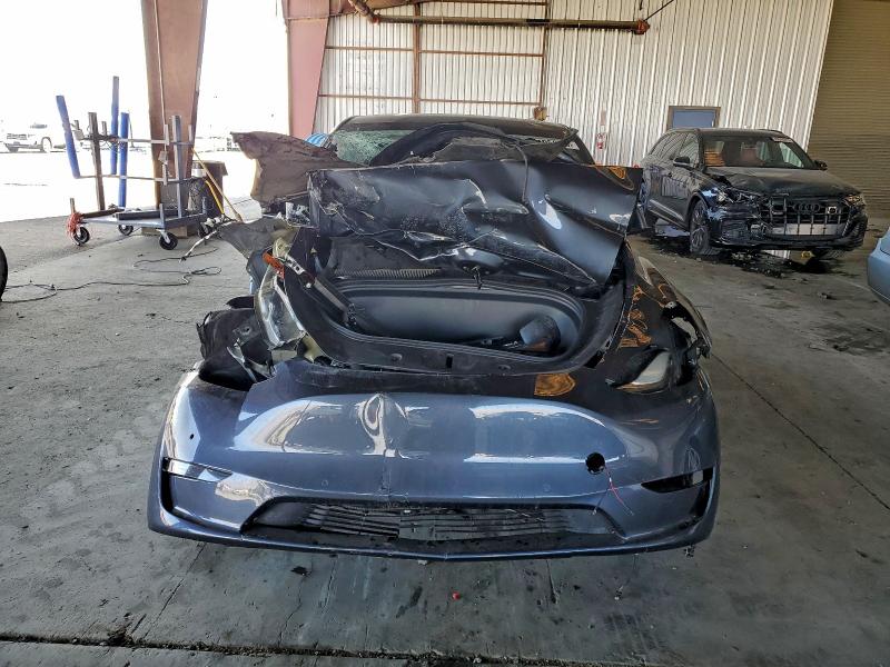 7SAYGDEF2NF547351 - 2022 TESLA MODEL Y GRAY photo 5