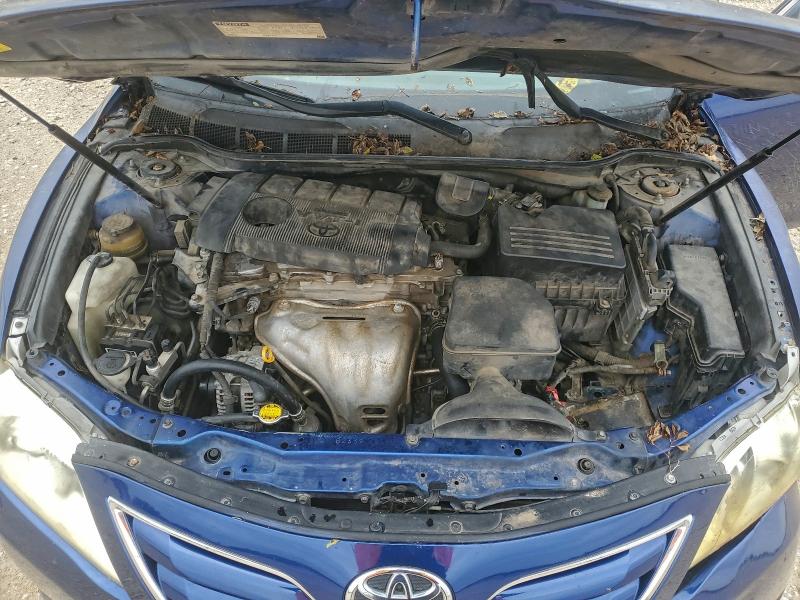 4T1BF3EK2BU635327 - 2011 TOYOTA CAMRY BASE BLUE photo 11