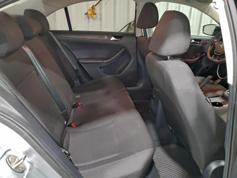 3VW1K7AJXFM422830 - 2015 VOLKSWAGEN JETTA BASE SILVER photo 10