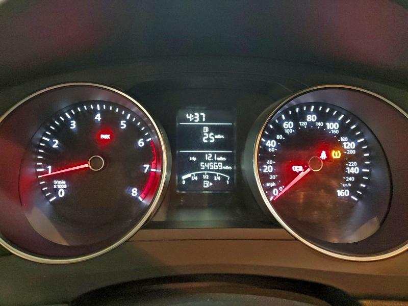 3VW1K7AJXFM422830 - 2015 VOLKSWAGEN JETTA BASE SILVER photo 9