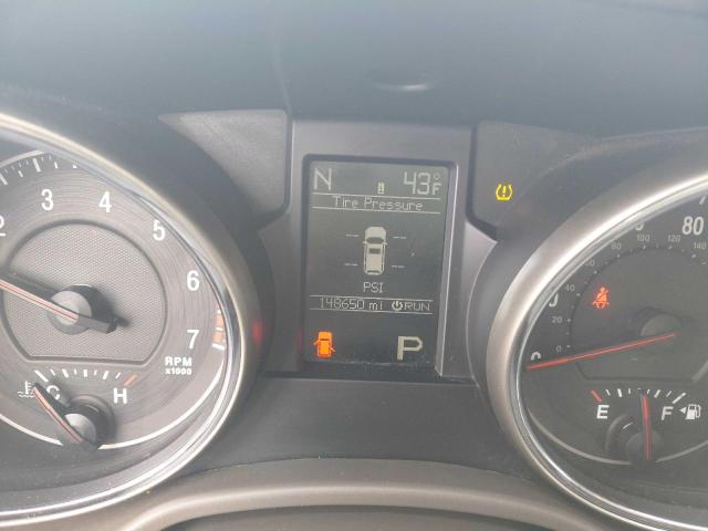 1J4RR4GT2BC557573 - 2011 JEEP GRAND CHER LAREDO Ոսկեգույն լուսանկար 8