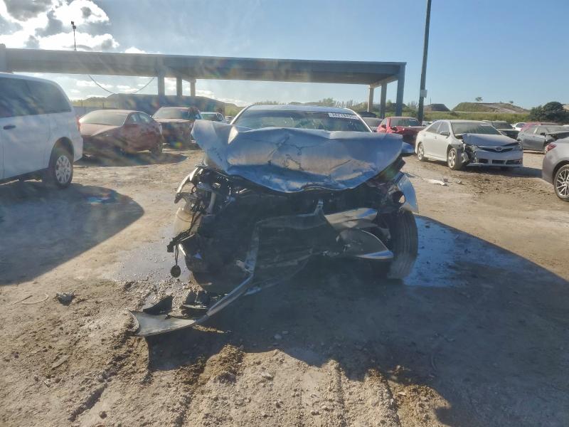 4T1BF1FK8HU634677 - 2017 TOYOTA CAMRY LE ვერცხლისფერი ფოტო 5