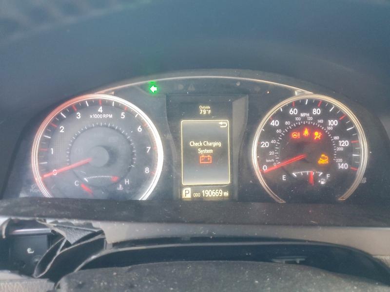 4T1BF1FK8HU634677 - 2017 TOYOTA CAMRY LE ვერცხლისფერი ფოტო 9