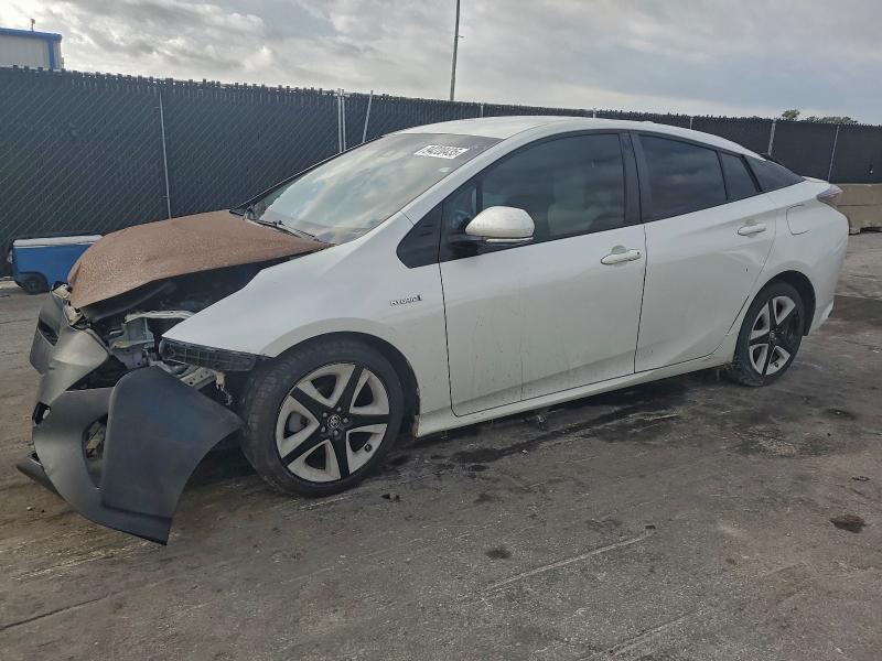 2016 TOYOTA PRIUS, 