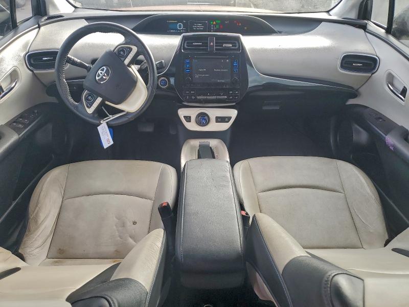 JTDKARFU6G3018144 - 2016 TOYOTA PRIUS WHITE photo 8