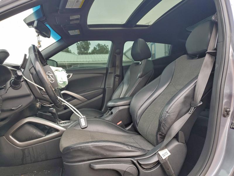 KMHTC6AD5GU283826 - 2016 HYUNDAI VELOSTER GRAY photo 7