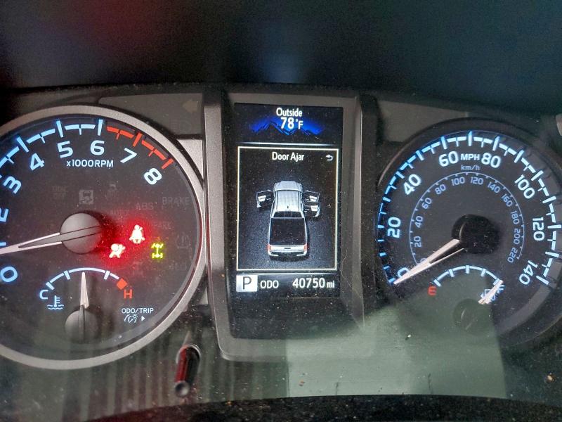 3TMCZ5AN3NM511877 - 2022 TOYOTA TACOMA DOUBLE CAB WHITE photo 9