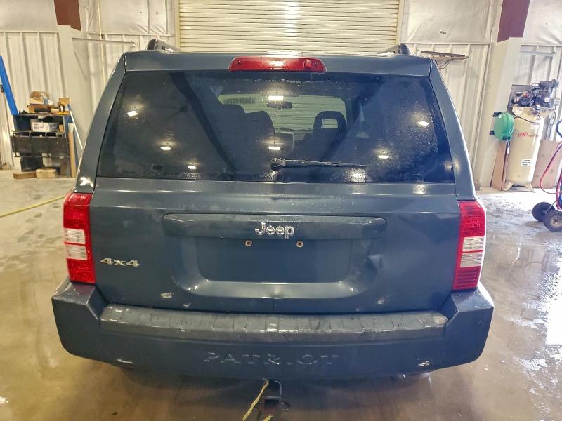 1J8FF28W88D765418 - 2008 JEEP PATRIOT SPORT GRAY photo 6