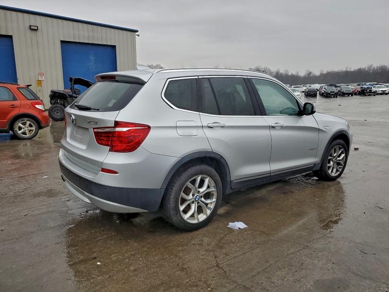 5UXWX7C54BL731617 - 2011 BMW X3 XDRIVE35I SILVER photo 3