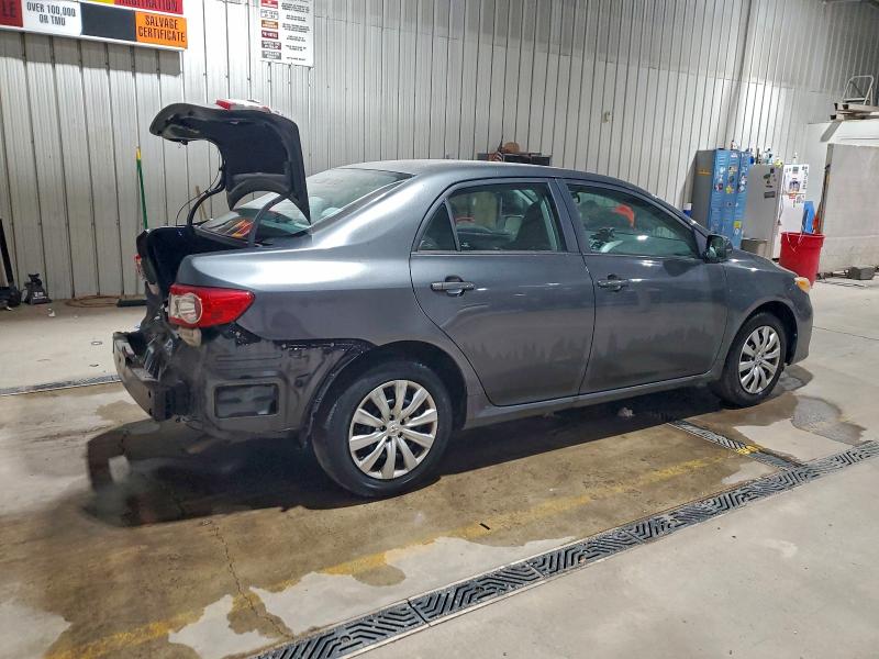 2T1BU4EE4DC105953 - 2013 TOYOTA COROLLA BASE Темно-сірий фото 3