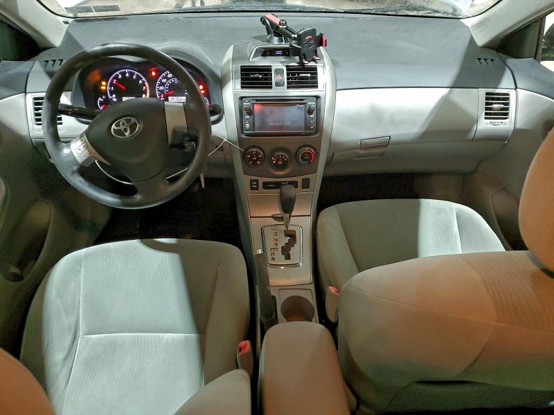 2T1BU4EE4DC105953 - 2013 TOYOTA COROLLA BASE Темно-сірий фото 8