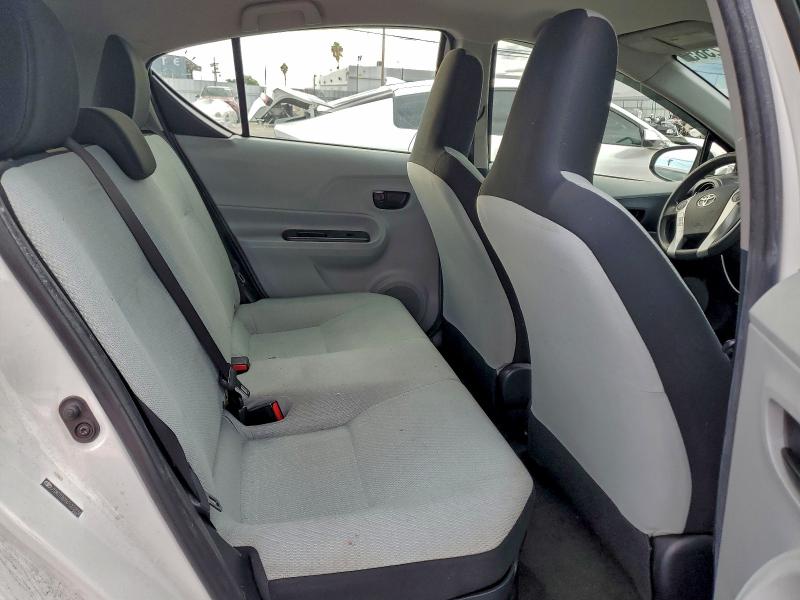 JTDKDTB35C1022936 - 2012 TOYOTA PRIUS C WHITE photo 10