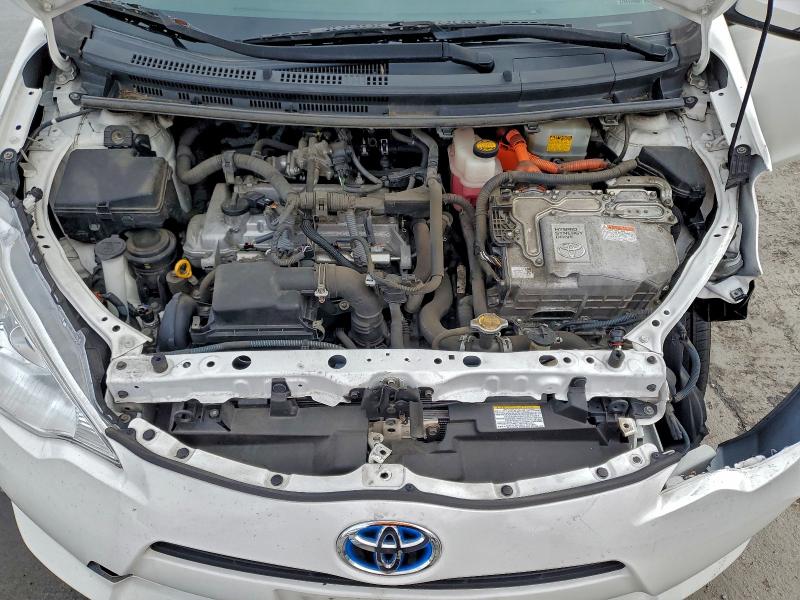 JTDKDTB35C1022936 - 2012 TOYOTA PRIUS C WHITE photo 11