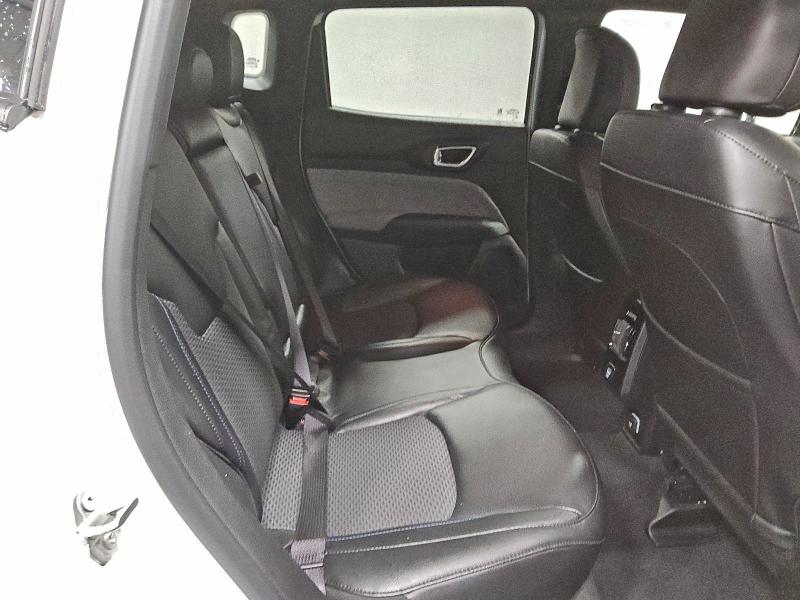 3C4NJDBN3RT604189 - 2024 JEEP COMPASS LATITUDE Ağ foto 11