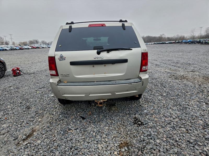 1J8GR48K17C606006 - 2007 JEEP GRAND CHER LAREDO SILVER photo 6