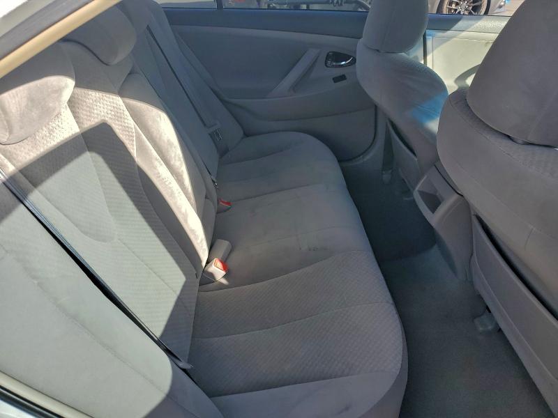 4T1BK46K57U547668 - 2007 TOYOTA CAMRY LE SILVER photo 10