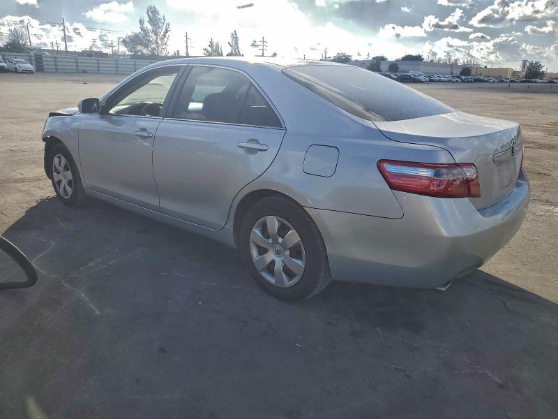 4T1BK46K57U547668 - 2007 TOYOTA CAMRY LE SILVER photo 2