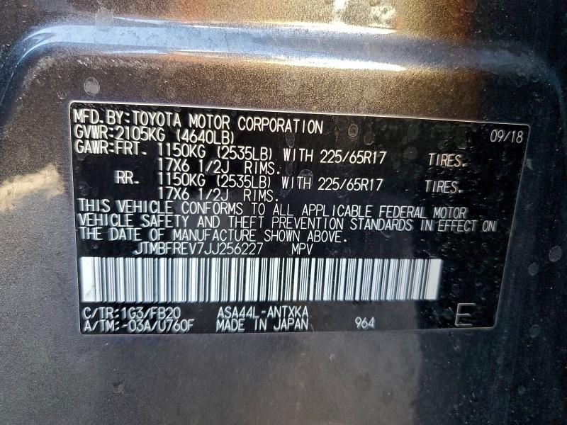 JTMBFREV7JJ256227 - 2018 TOYOTA RAV4 LE ნაცრისფერი ფოტო 13