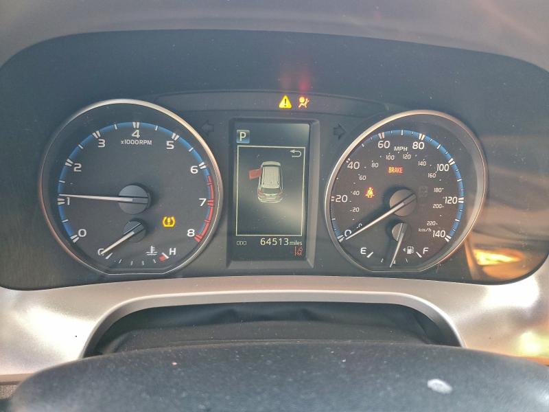 JTMBFREV7JJ256227 - 2018 TOYOTA RAV4 LE ნაცრისფერი ფოტო 9