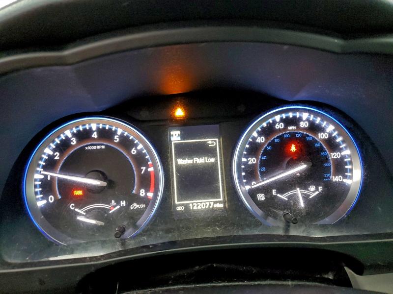 5TDJZRFH1JS555601 - 2018 TOYOTA HIGHLANDER SE Gris photo 9