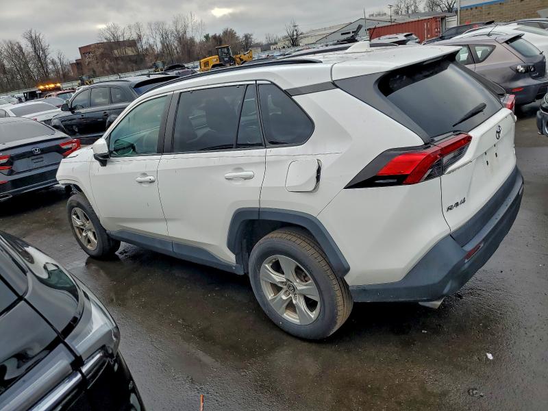 2T3P1RFV9KC008598 - 2019 TOYOTA RAV4 XLE Ağ foto 2