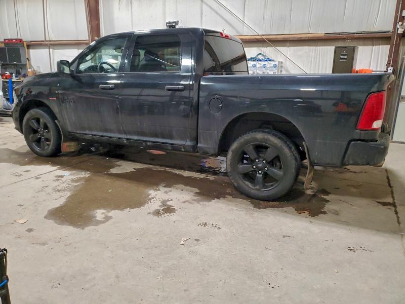 3C6RR7KT4HG774487 - 2017 RAM 1500 ST BLACK photo 2