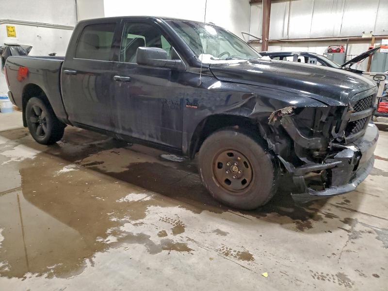 3C6RR7KT4HG774487 - 2017 RAM 1500 ST BLACK photo 4