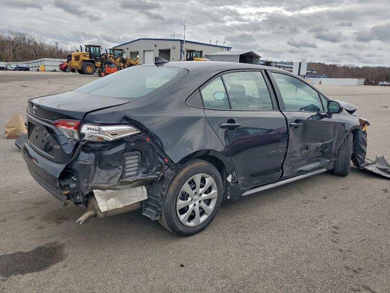 5YFB4MDE1RP130026 - 2024 TOYOTA COROLLA LE Qara foto 3