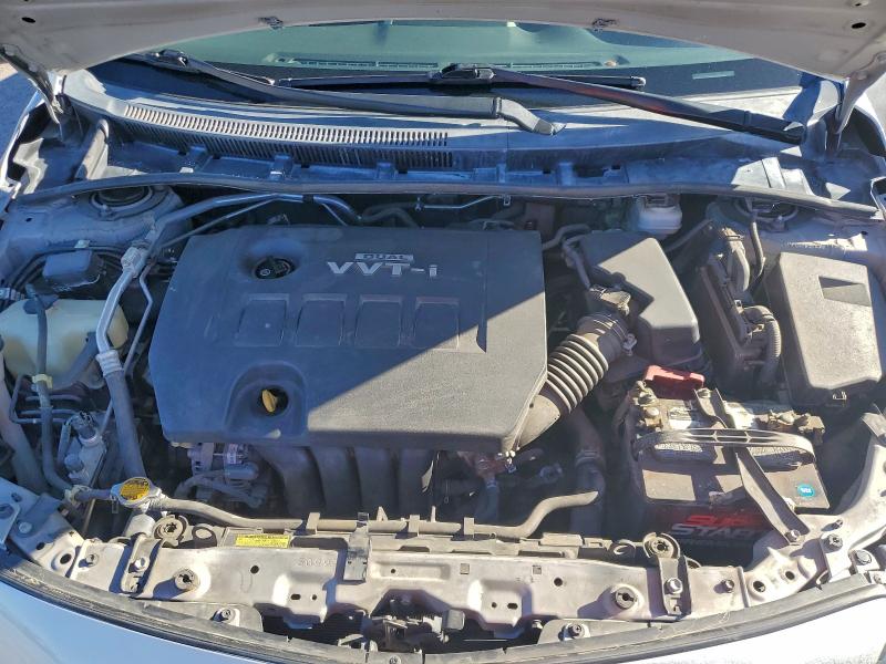 1NXBU4EE5AZ231975 - 2010 TOYOTA COROLLA BASE فضي صورة 11