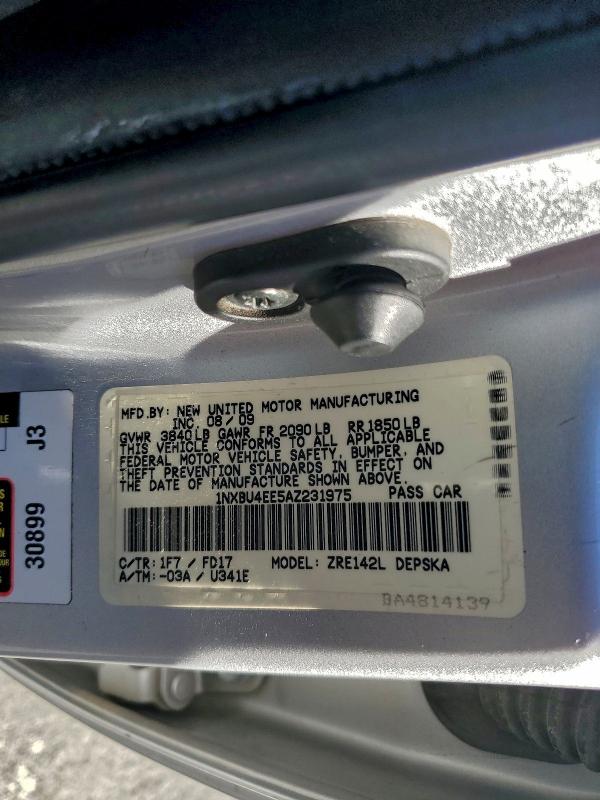 1NXBU4EE5AZ231975 - 2010 TOYOTA COROLLA BASE فضي صورة 12