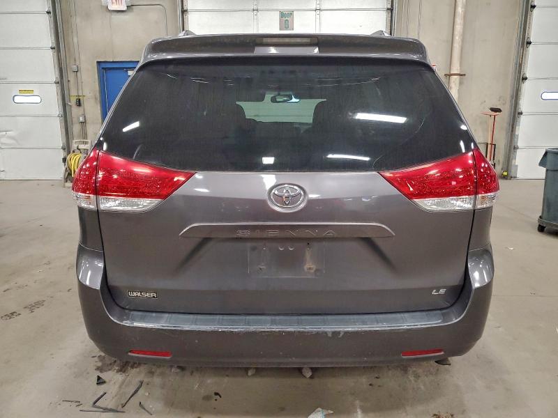5TDKK3DC6BS122046 - 2011 TOYOTA SIENNA LE GRAY photo 6