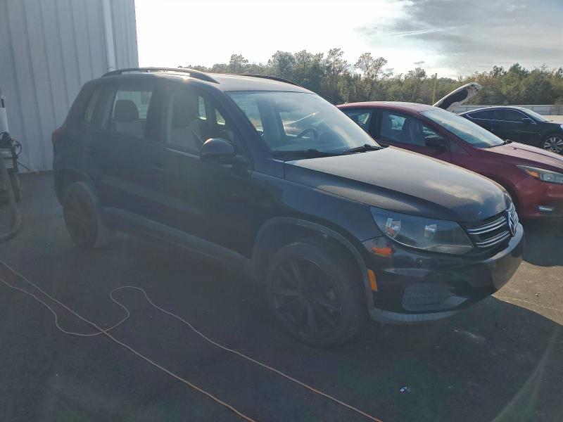 WVGAV7AX3GW542285 - 2016 VOLKSWAGEN TIGUAN S შავი ფოტო 4