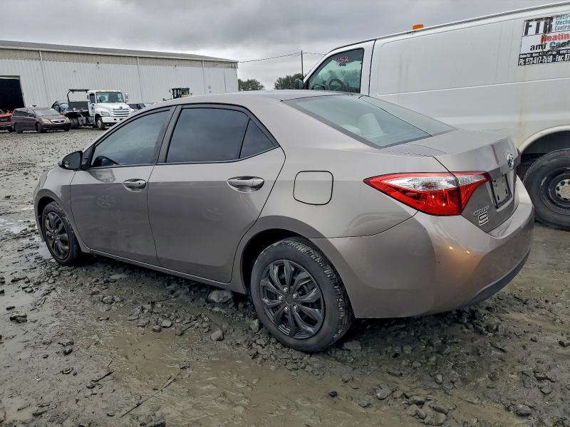 2T1BURHE4FC379777 - 2015 TOYOTA COROLLA L BROWN photo 2