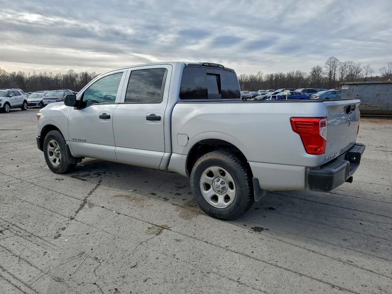 1N6AA1EJ1JN530035 - 2018 NISSAN TITAN S 银色 照片 2